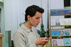 06